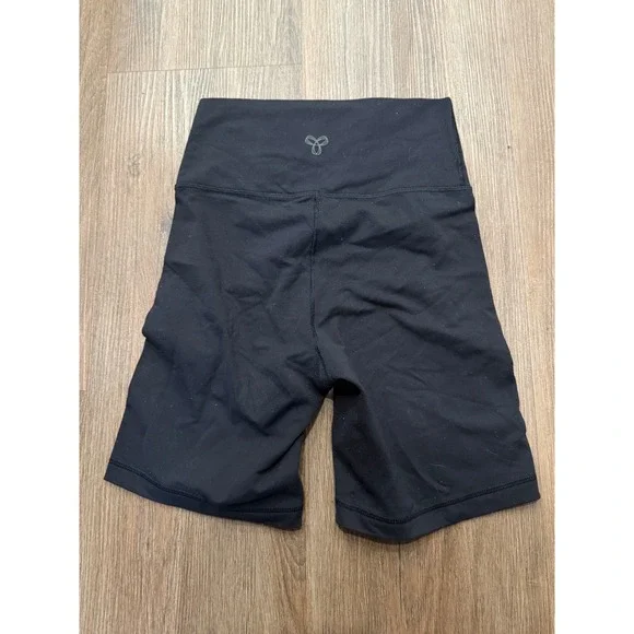 Tna Aritzia Atmosphere High Waisted Biker Shorts Black Women Size Small 7 Inseam - Picture 2 of 9